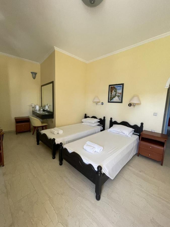 Christina Hotel Mesongí Exteriér fotografie